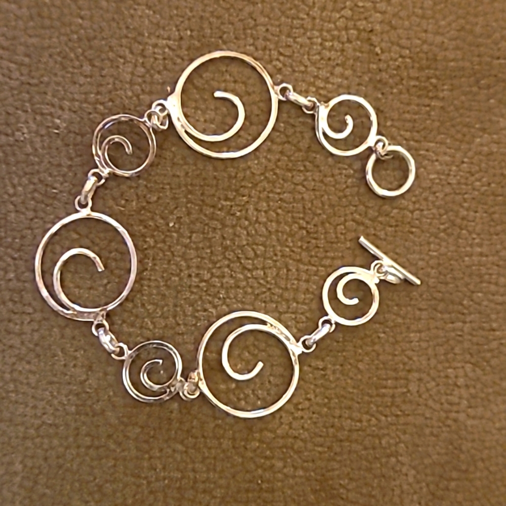 7" Sterling Silver Circle Penolope Bracelet